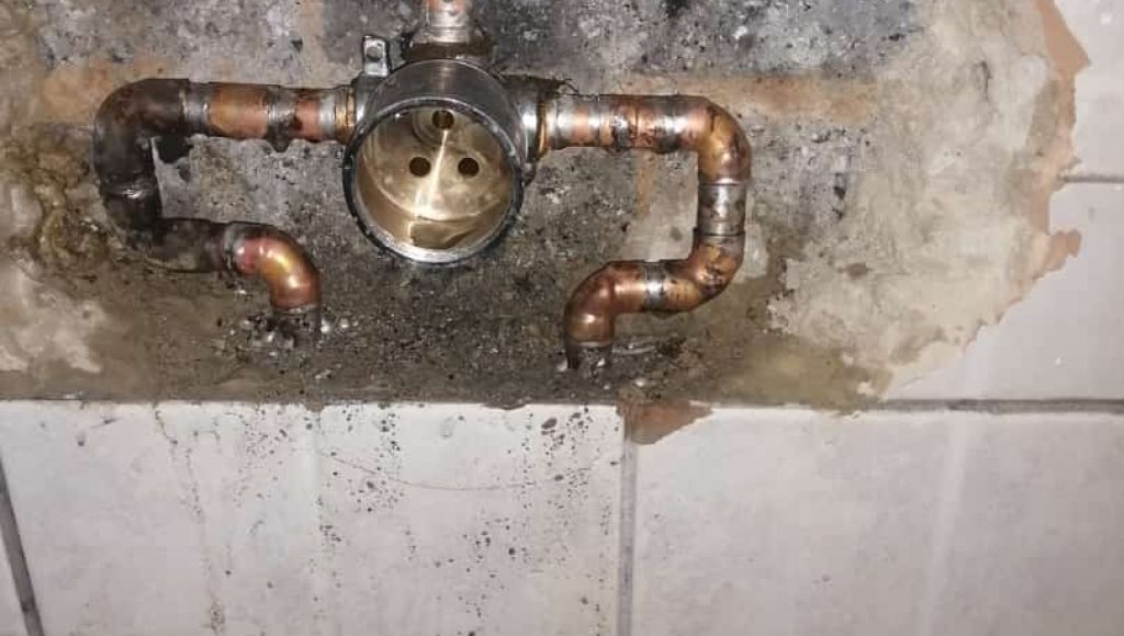 Emergency plumbing repair work